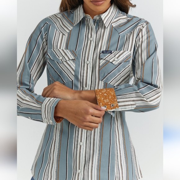 Wrangler Tops - Retro Wrangler striped snap buttonfront long sleeve size XL